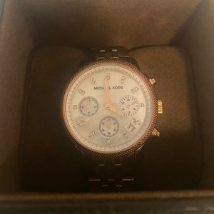 Micheal kors watch - mother of pear face